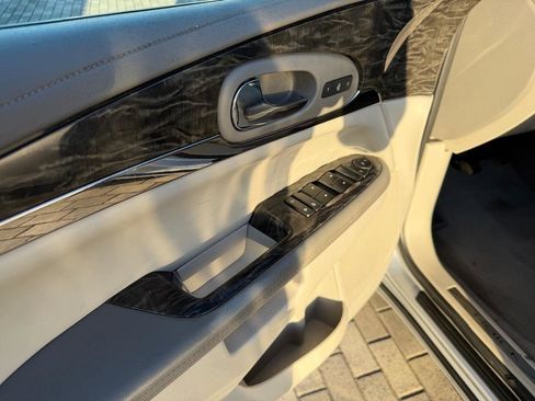 Used 2014 Buick Enclave Leather FWD image 10