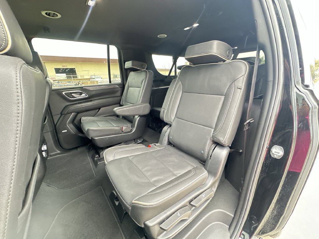 Certified 2024 GMC Yukon XL SLT w/ SLT Luxury Package AWD/4WD image 25