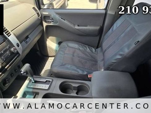 Used 2012 Nissan Frontier SV AWD/4WD image 38