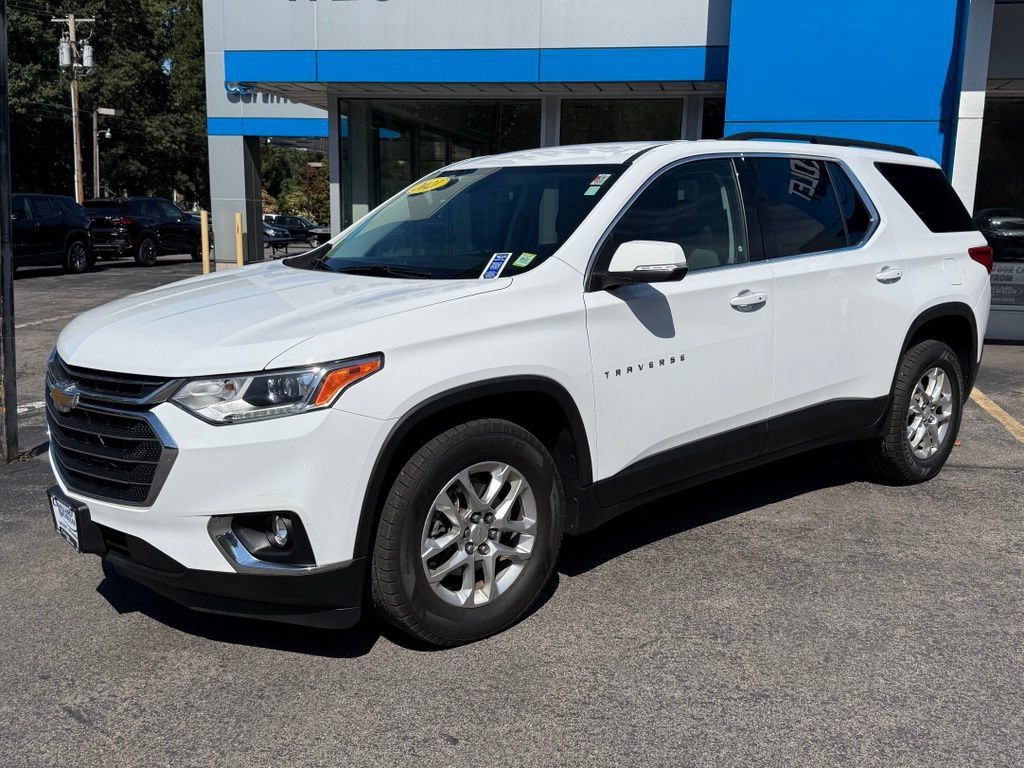 Used 2021 Chevrolet Traverse LT AWD/4WD image 1