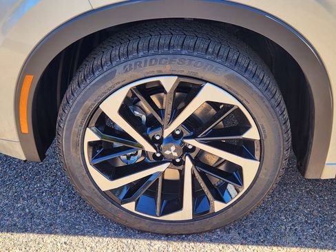 New 2025 Mitsubishi Outlander SEL image 7