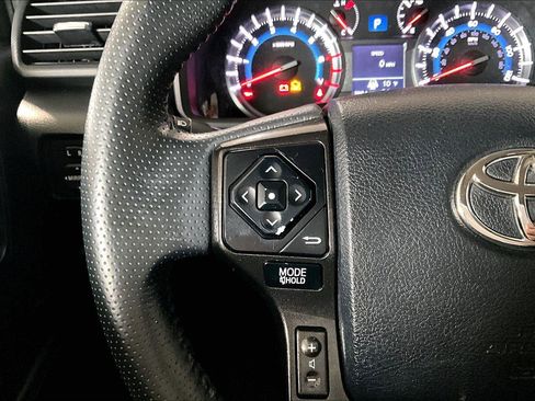Used 2019 Toyota 4Runner TRD Off-Road image 17