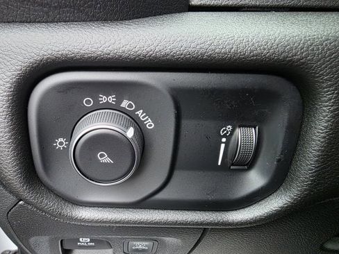 Used 2026 RAM 1500 Tradesman image 7