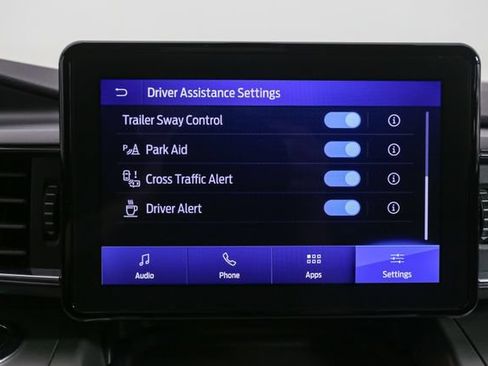 Used 2021 Ford Explorer XLT w/ Equipment Group 202A AWD/4WD image 25