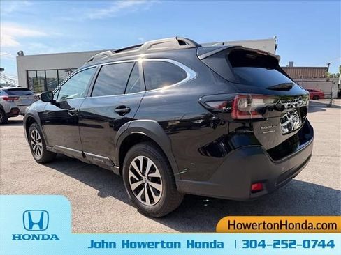 Used 2023 Subaru Outback Premium AWD/4WD image 7