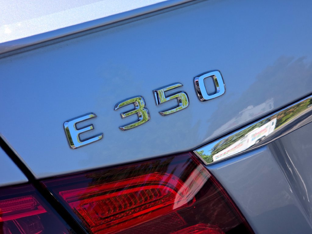 Used 2014 Mercedes-Benz E 350 Sedan image 22