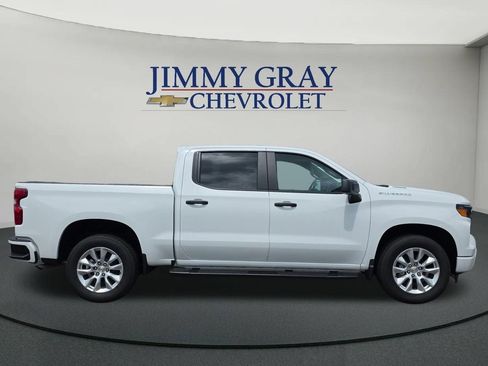 New 2026 Chevrolet Silverado 1500 Custom RWD image 2