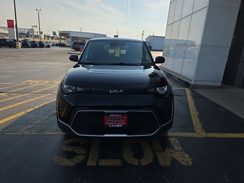 Used 2023 Kia Soul LX FWD image 9