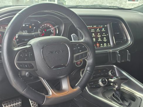 Used 2022 Dodge Challenger SRT Hellcat w/ Plus Package RWD image 10