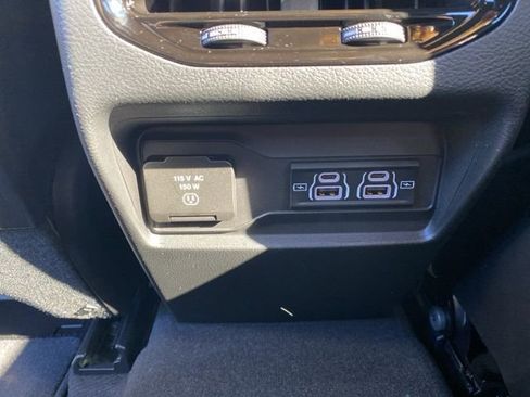 New 2025 Jeep Grand Cherokee Altitude image 38