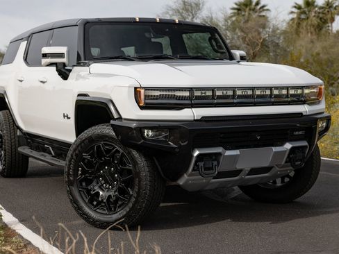 Used 2025 GMC Hummer EV 2X image 8