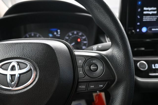 Used 2024 Toyota Corolla LE FWD image 15