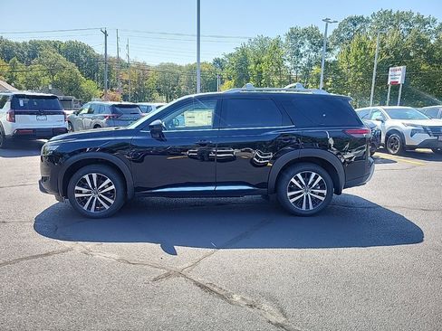 New 2025 Nissan Pathfinder Platinum w/ Cargo Package image 2