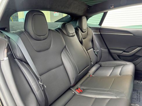 Used 2022 Tesla Model S AWD/4WD image 41