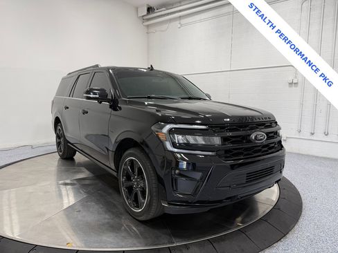 Used 2024 Ford Expedition Max Limited image 1