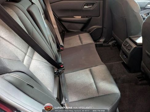 Used 2025 Nissan Rogue SV FWD image 27