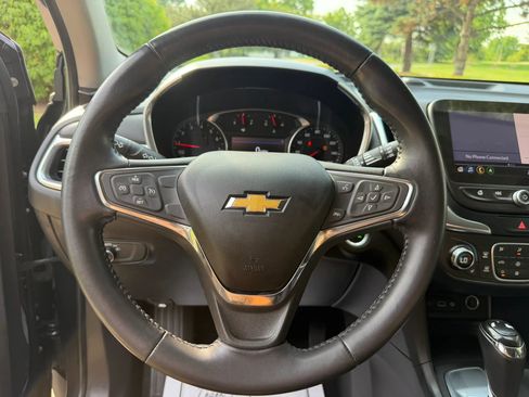 Used 2019 Chevrolet Equinox LT w/ Lights and Bright Package FWD image 26