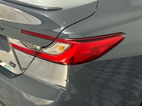 Used 2025 Toyota Camry SE w/ Convenience Package image 34