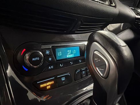 Used 2015 Ford Escape Titanium w/ Equipment Group 301A AWD/4WD image 29