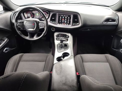 Used 2016 Dodge Challenger SXT w/ Blacktop Package image 3