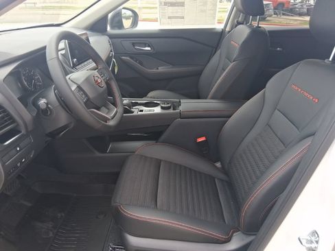 New 2026 Nissan Rogue SV w/ Rock Creek Premium Package AWD/4WD image 25