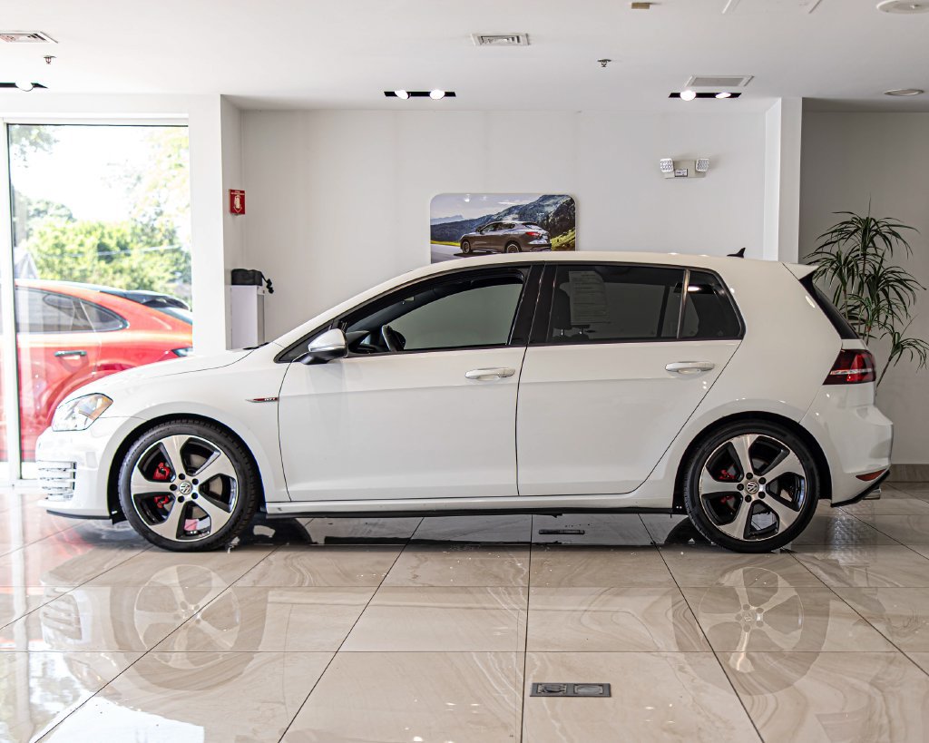 Used 2017 Volkswagen GTI S FWD image 3