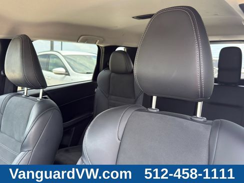 Used 2025 Mitsubishi Outlander SE FWD image 11
