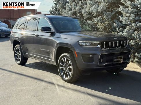 Used 2024 Jeep Grand Cherokee L Overland w/ Trailer Tow Package image 13