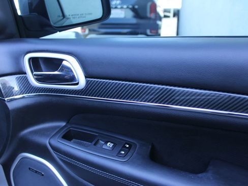 Used 2021 Jeep Grand Cherokee SRT image 23