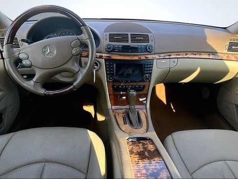 Used 2007 Mercedes-Benz E 350 Sedan image 7
