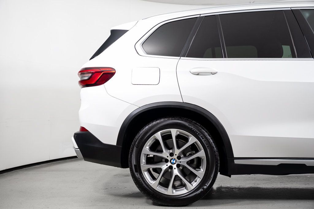 Used 2020 BMW X5 xDrive40i w/ Convenience Package AWD/4WD image 6