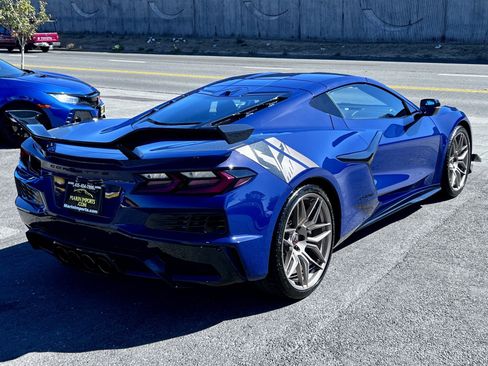 Used 2025 Chevrolet Corvette Z06 w/ Z07 Performance Package RWD image 5