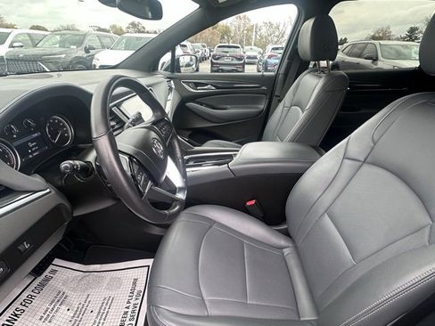 Certified 2024 Buick Enclave Essence image 12