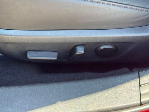 Used 2025 MAZDA MAZDA3 s FWD image 10