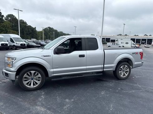 Used 2017 Ford F150 XL w/ Equipment Group 101A Mid RWD image 11
