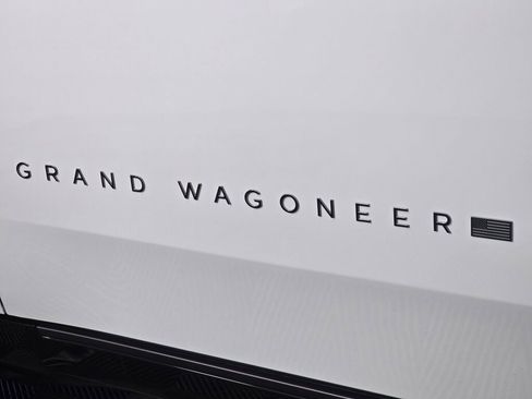 New 2026 Jeep Grand Wagoneer Summit AWD/4WD image 12