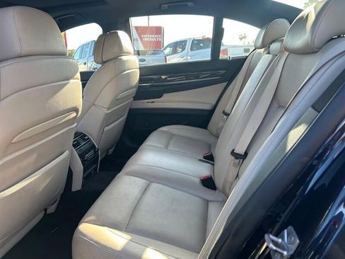 Used 2012 BMW 750i w/ M Sport Pkg RWD image 39