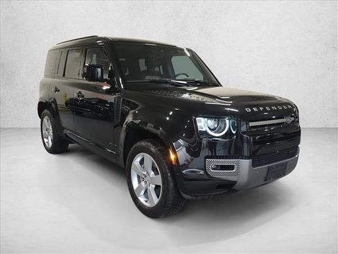 Certified 2023 Land Rover Defender 110 X-Dynamic SE image 3