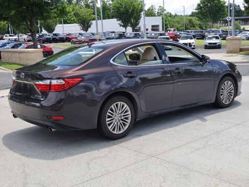 Used 2013 Lexus ES 350 w/ Luxury Pkg FWD image 9