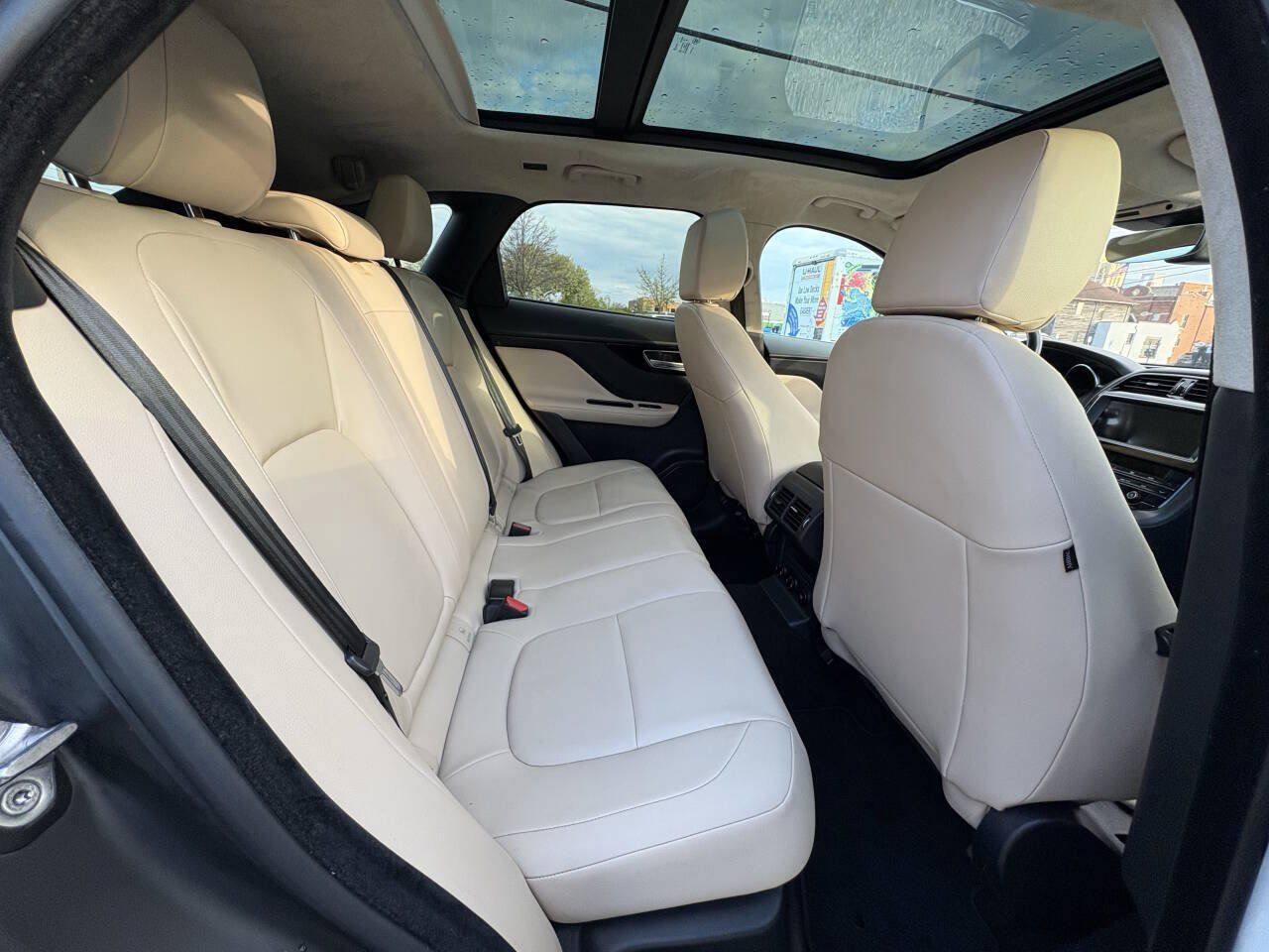 Used 2019 Jaguar F-PACE AWD/4WD image 27