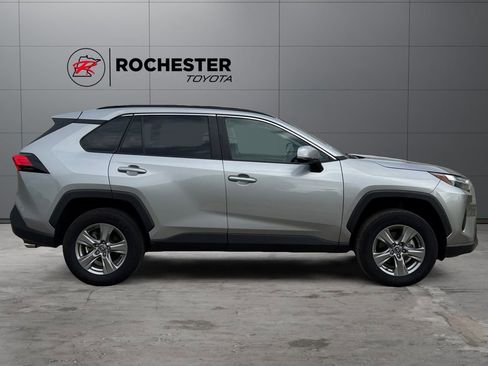 Used 2025 Toyota RAV4 XLE AWD/4WD image 6