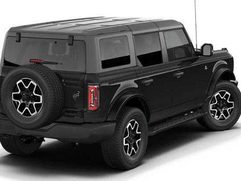 New 2026 Ford Bronco Outer Banks image 3