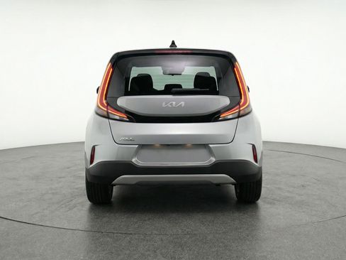 Used 2025 Kia Soul LX w/ LX Technology Package image 7