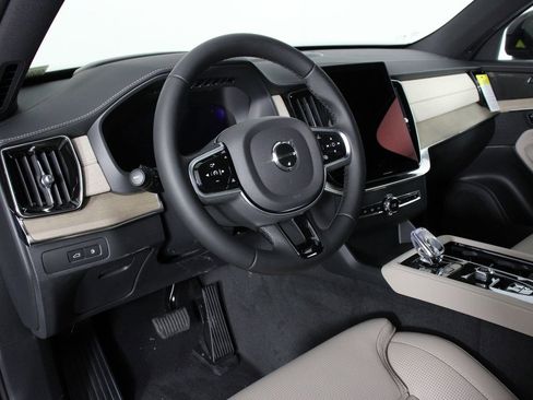 New 2026 Volvo XC90 T8 Ultra AWD/4WD image 8