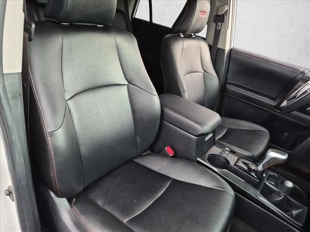 Used 2022 Toyota 4Runner TRD Off-Road Premium AWD/4WD image 19
