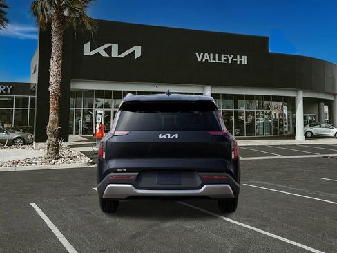 New 2026 Kia EV9 Wind AWD/4WD image 5