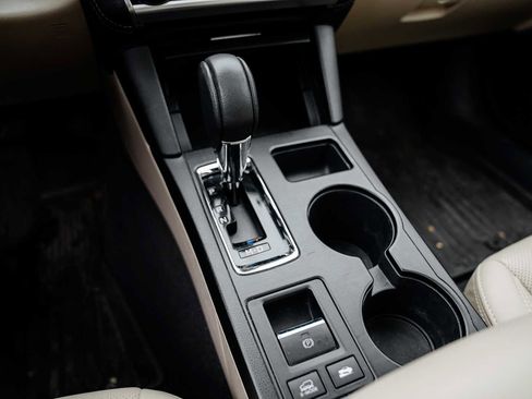 Used 2019 Subaru Outback 2.5i Limited w/ Popular Package #2 image 30