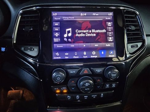 Used 2020 Jeep Grand Cherokee Limited X image 22