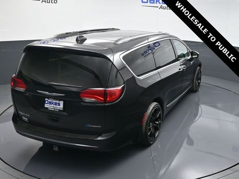 Used 2018 Chrysler Pacifica Limited w/ Advanced Safetytec Group image 54