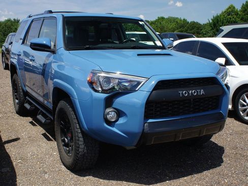 Used 2018 Toyota 4Runner TRD Pro AWD/4WD image 3